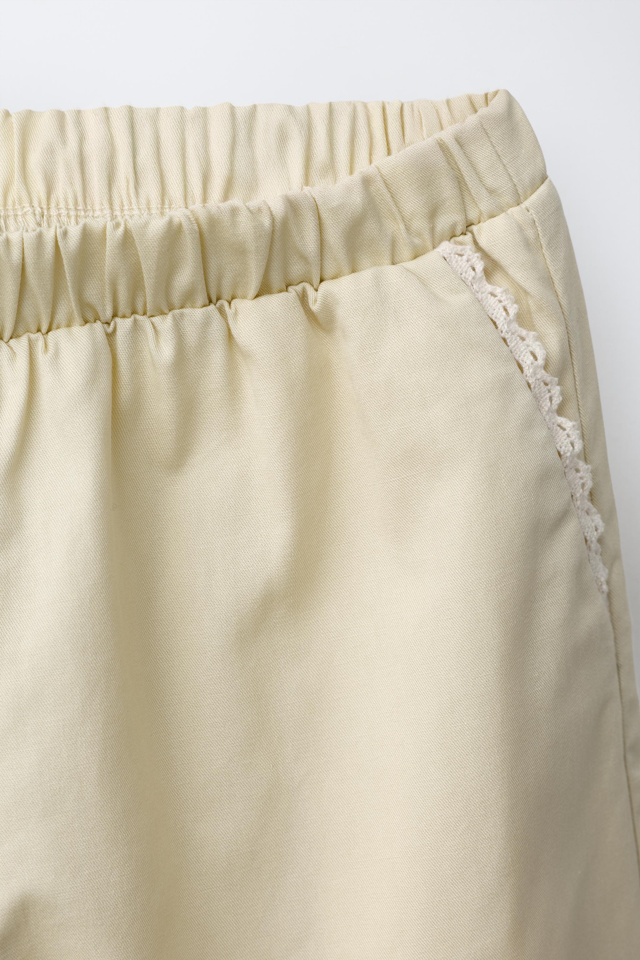 PANTALON DE JOGGING DENTELLE