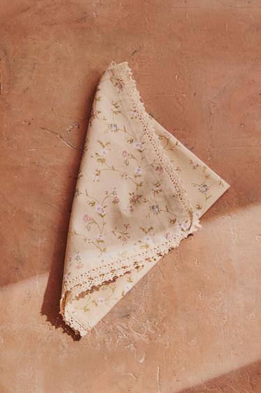 LOT SERVIETTES DE TABLE COTON FLEURS (LOT DE 2) - Bis de Zara - Image 5