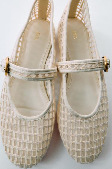 Zara CROCHET EFFECT BALLET FLATS - Off White