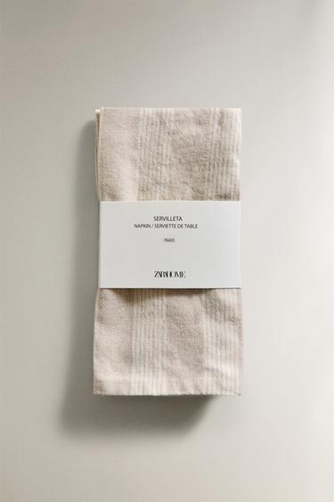 LOT DE 2 SERVIETTES DE TABLE EN LIN DÉLAVÉ À RAYURES - Beige de Zara - Image 4