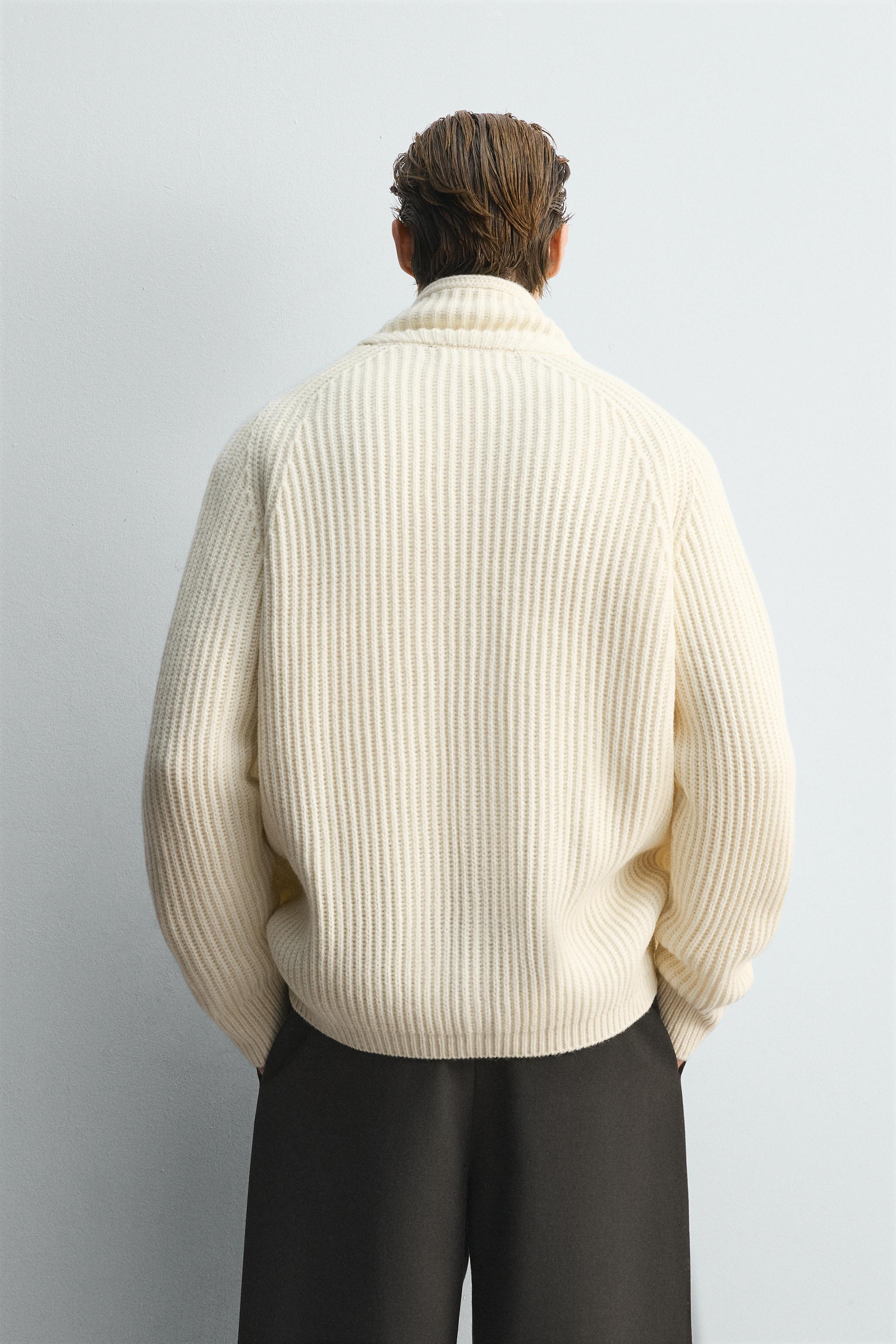 TEXTURED CARDIGAN LIMITED EDITION