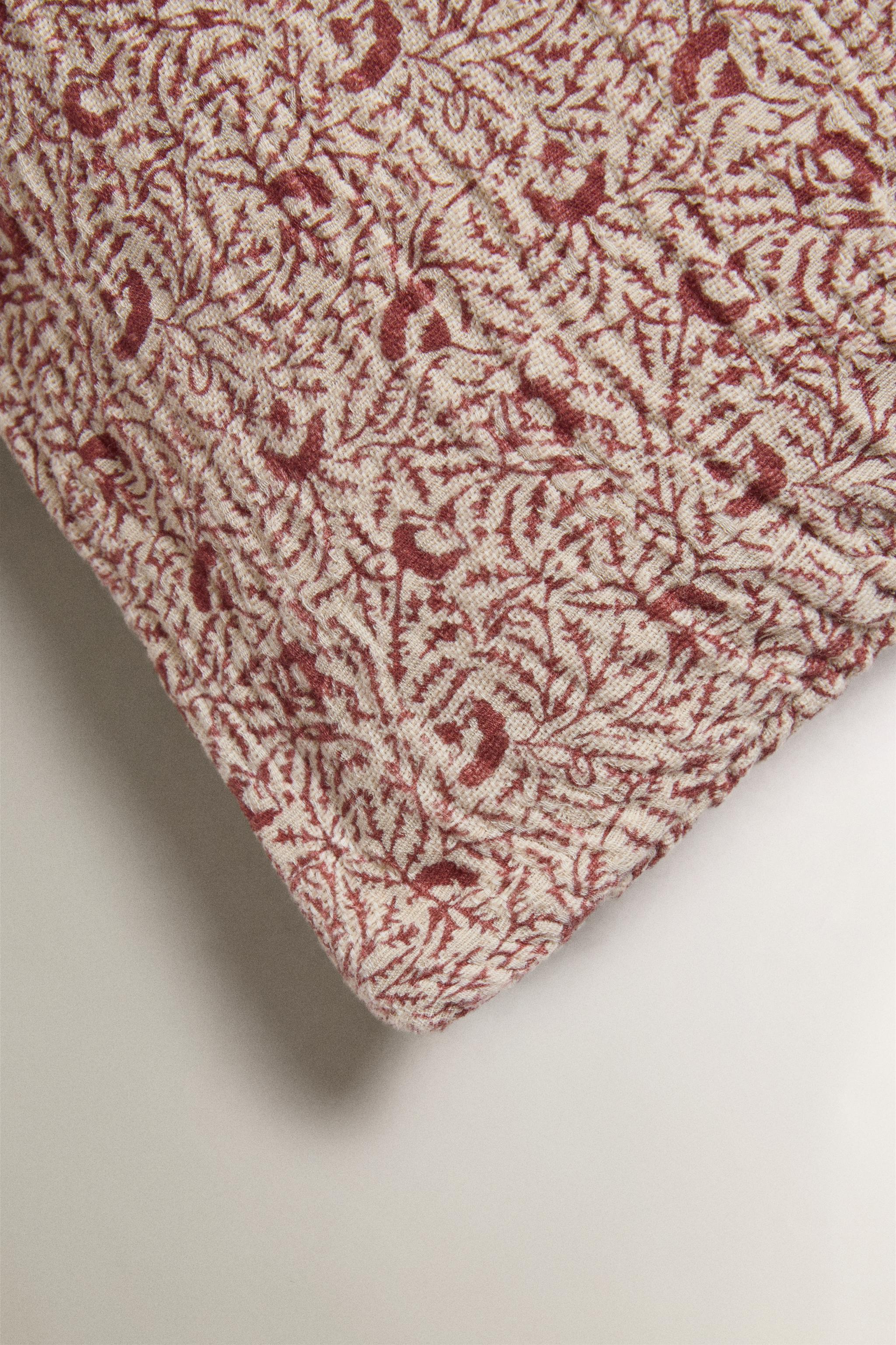 BRANCH PRINT LINEN AND COTTON THROW PILLOW COVER — Beige