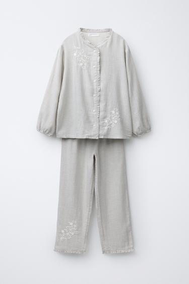6-14 AÑOS/ PIJAMA FLORES BORDADAS - Gris vigoré de Zara