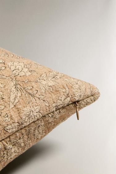 TEXTURED CUSHION COVER - Beige by Zara - Image 3