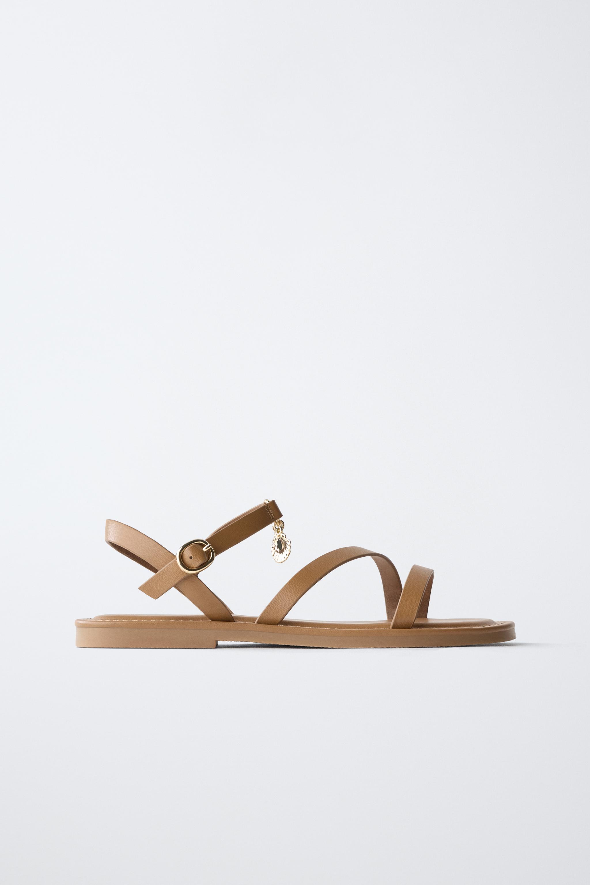 CHARM SANDALS — Brown