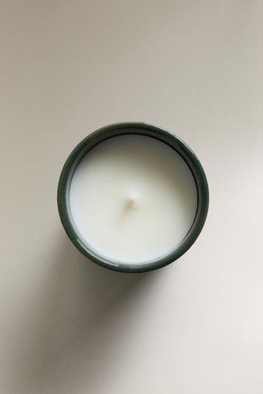 (170 G) BOUGIE PARFUMÉE TOMATO FIELDS - ROUGE de Zara - Image 2