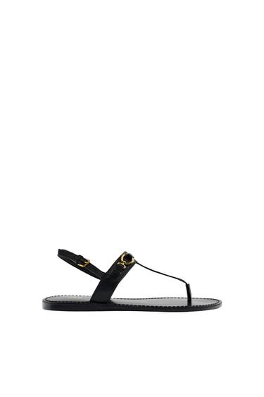 FLAT LEATHER SANDALS WITH BUCKLE DETAIL