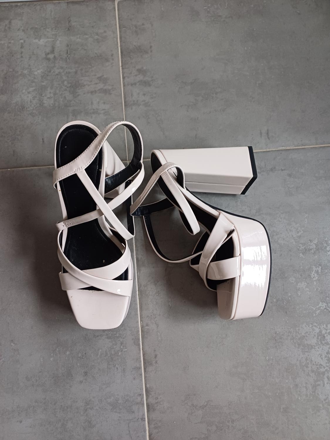 HIGH-HEEL PLATFORM SANDALS - Image 3