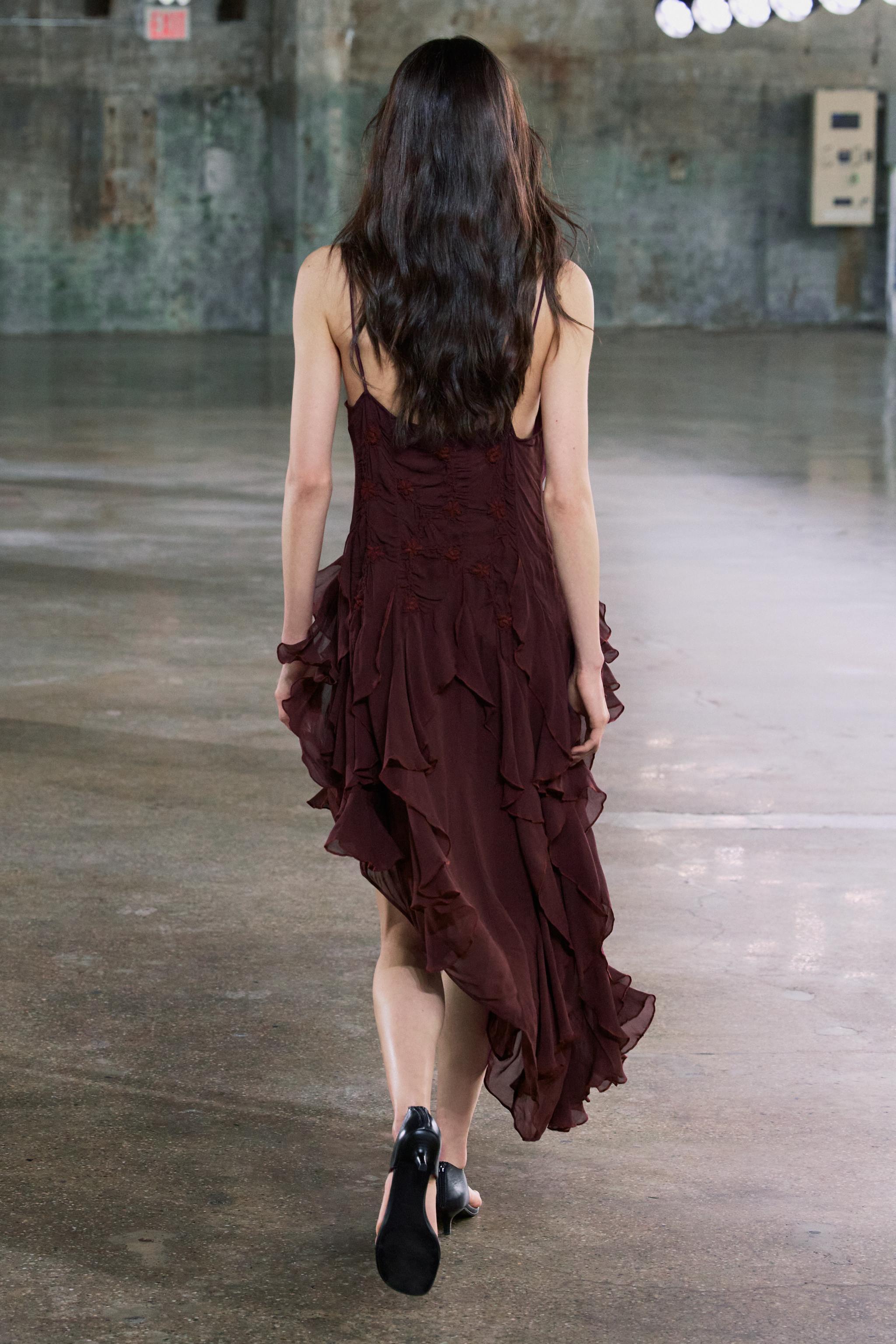 ★ZARA★ ASYMMETRIC CRINKLE DRESS ZW COLLECTION ZARA WOMAN ASYMMETRIC CRINKLE DRESS ZW COLLECTION OYSTER