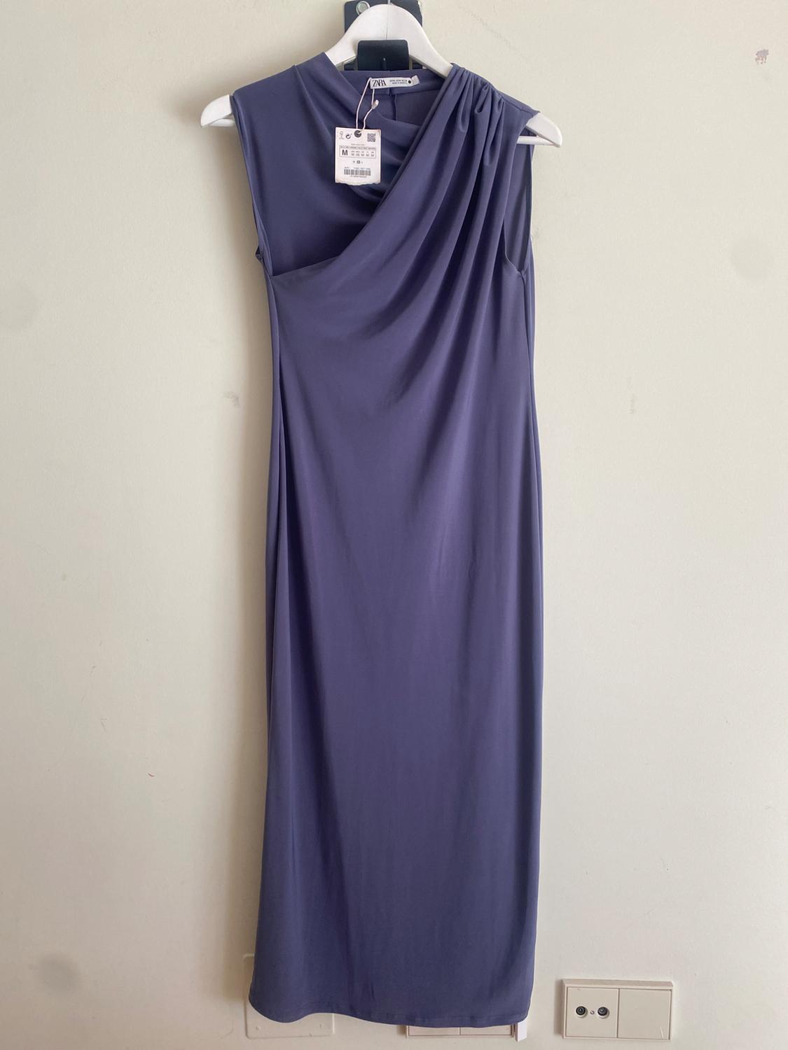 MIDI DRESS WITH DRAPED DETAIL