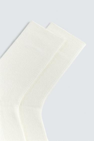 CHAUSSETTES CÔTELÉES EN MÉLANGE DE COTON - Blanc cassé de Zara - Image 2