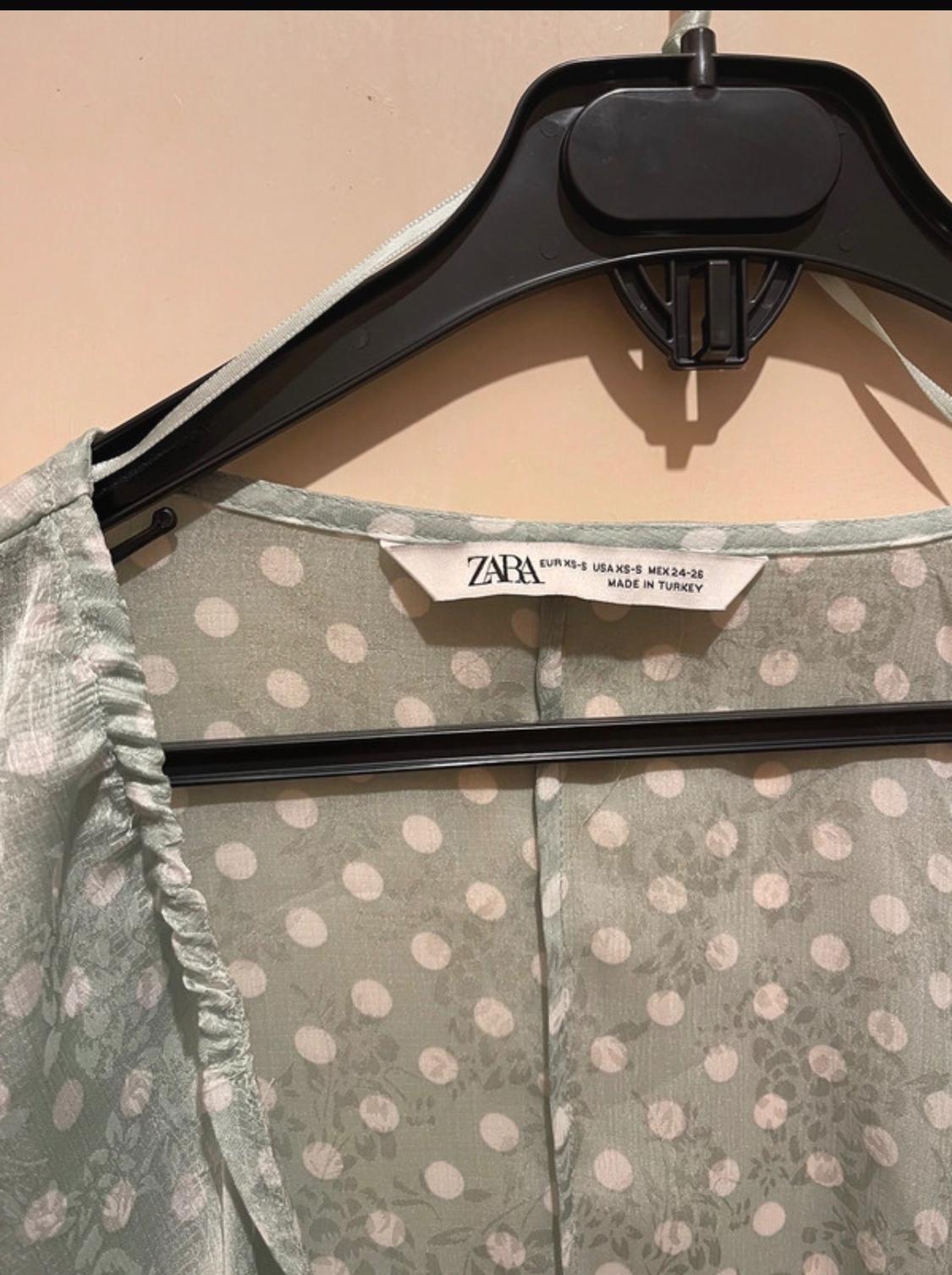 POLKA DOT JACQUARD TOP WITH KNOT - Image 3