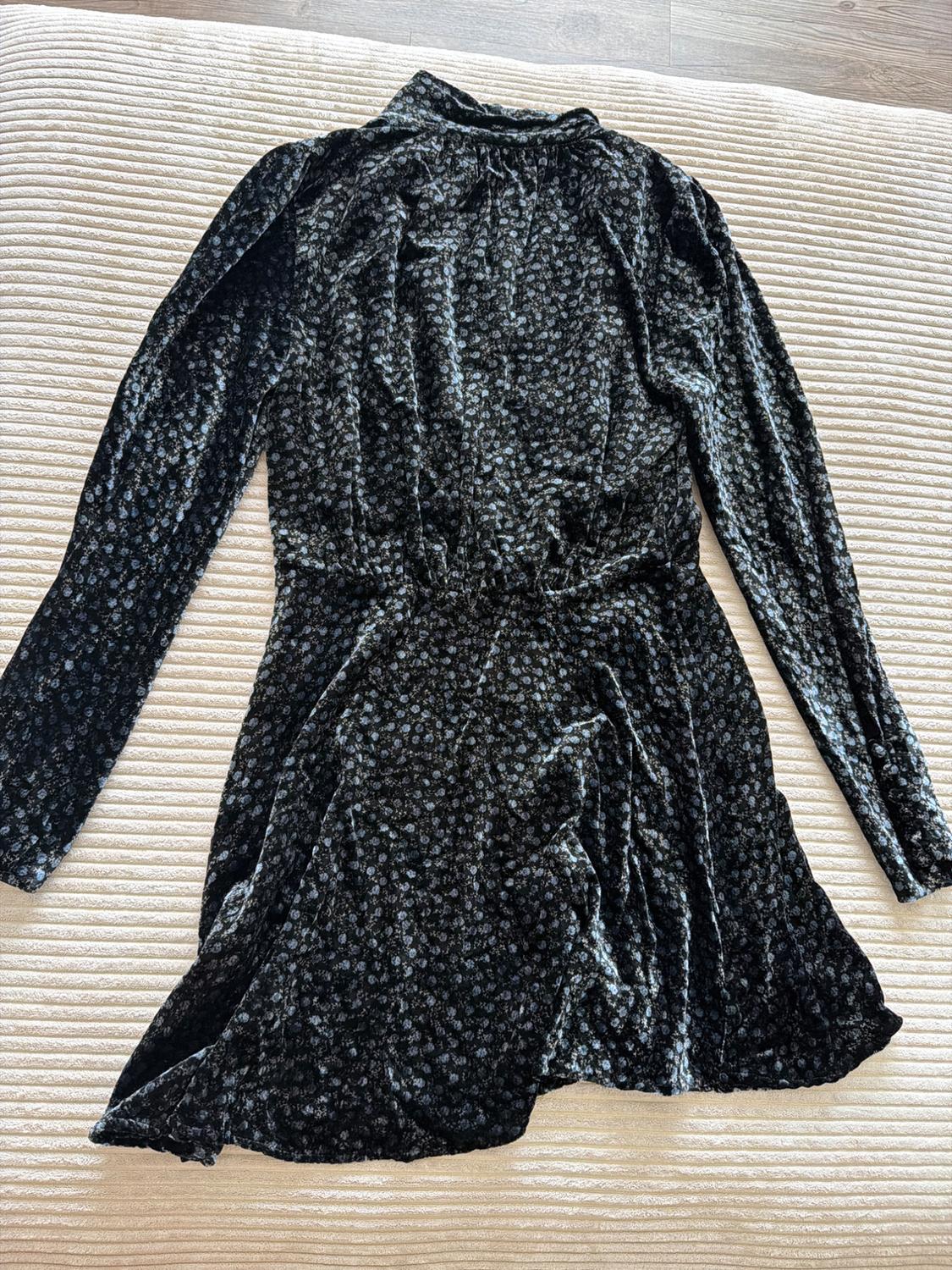 PRINTED VELVET DRESS - Image 4