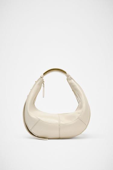 BOLSO OVALADO ASA METÁLICA - blanco de Zara