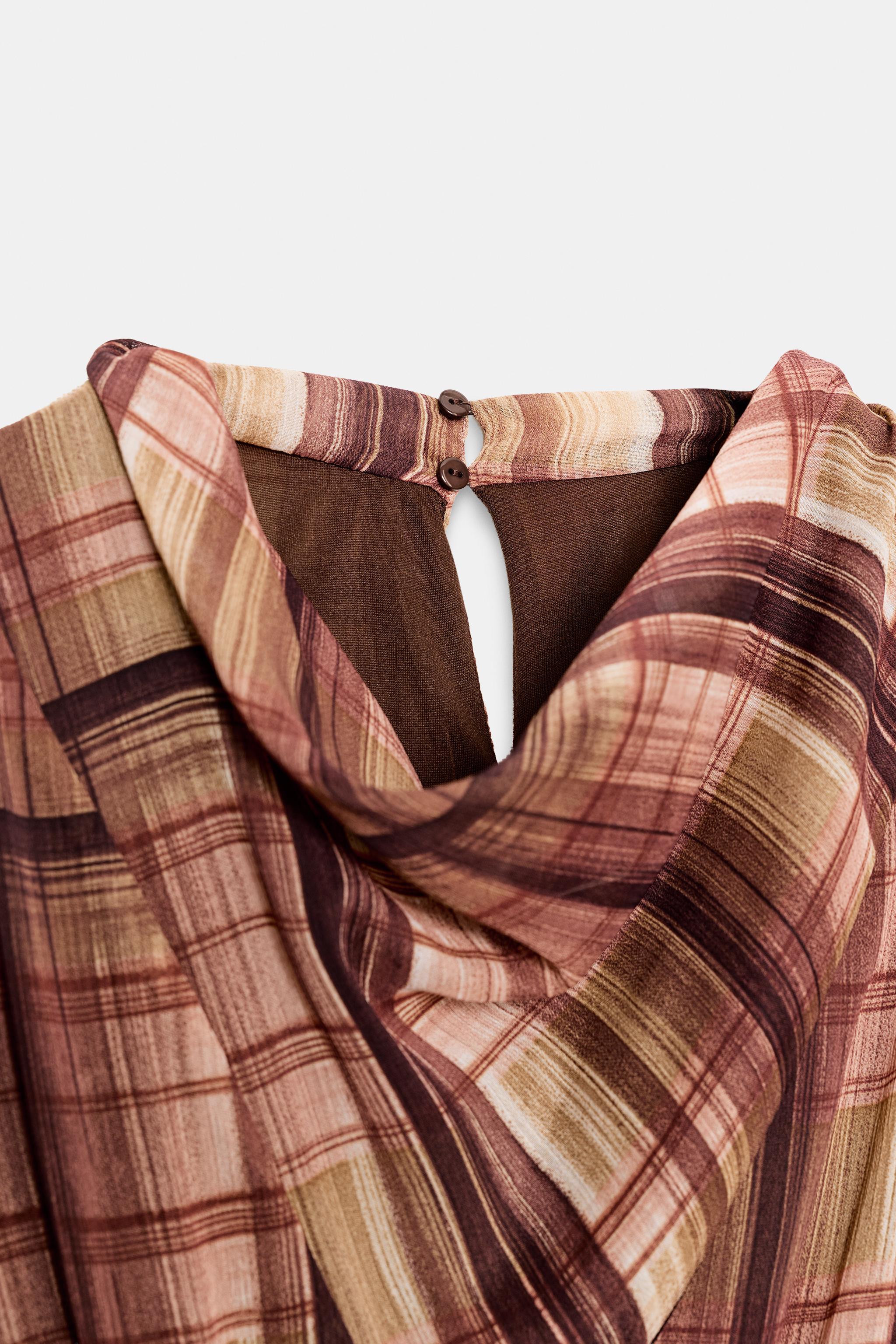 ROBE MI-LONGUE À CARREAUX