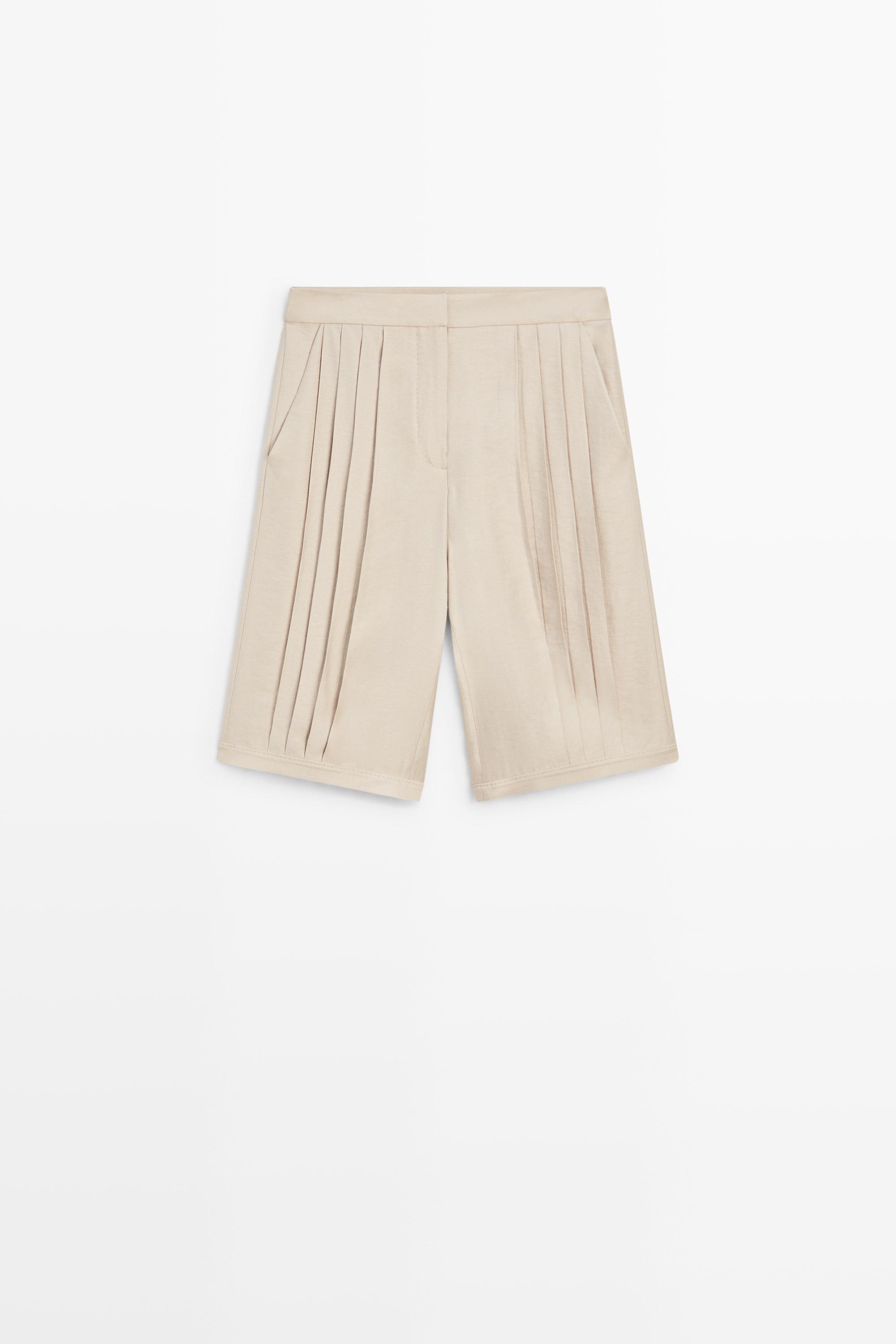 Flowing pleated Bermuda shorts - STUDIO