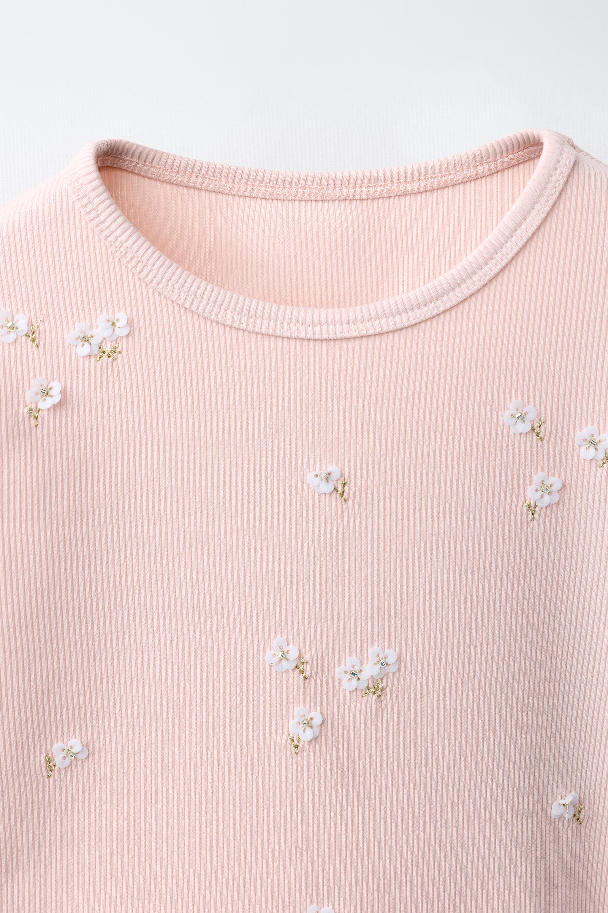 BEADED EMBROIDERED RIB T-SHIRT