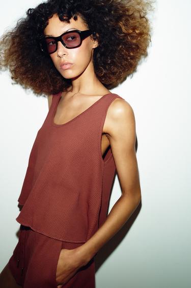 TRÄGERTOP MIT STRUKTUR - Ziegelrot von Zara