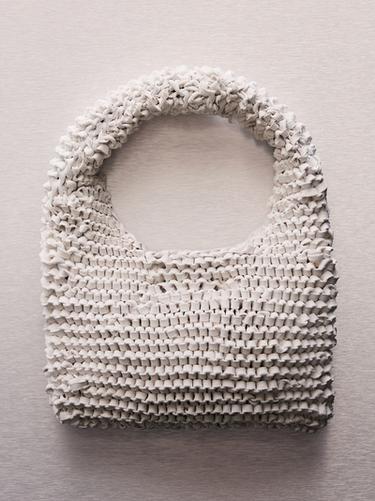 Bolso mini crochet serraje - Limited edition - Blanco de Zara - Imagen 0