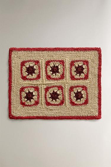 COLOURED CROCHET PLACEMAT - Ecru / Red by Zara