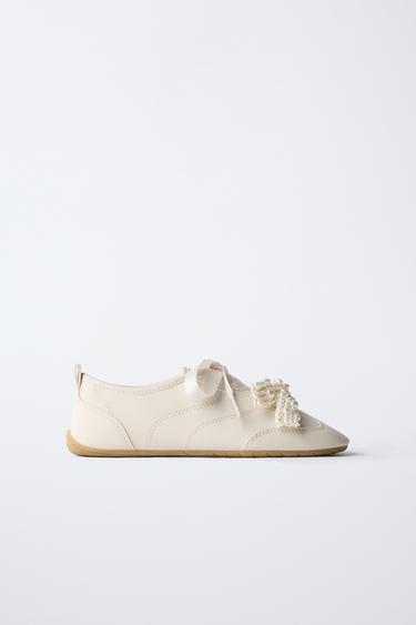 ZAPATILLA DEPORTIVA LAZOS - Blanco Crudo de Zara - Imagen 0