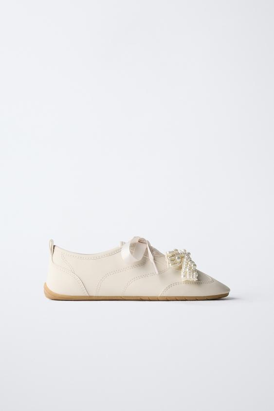 ZAPATILLA DEPORTIVA LAZOS - Blanco Crudo de Zara - Imagen 0
