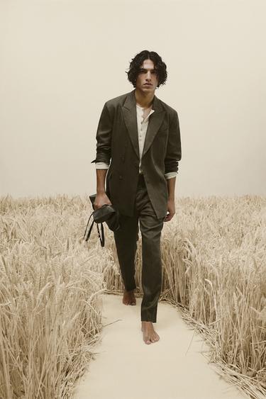 DOBBELTRADET BLAZER I 100 % HØR - Kaki fra Zara