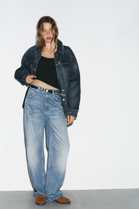 Shirt Schwarze Jeans Blaue Jeansjacke Highwaist Jeans Damen ZARA