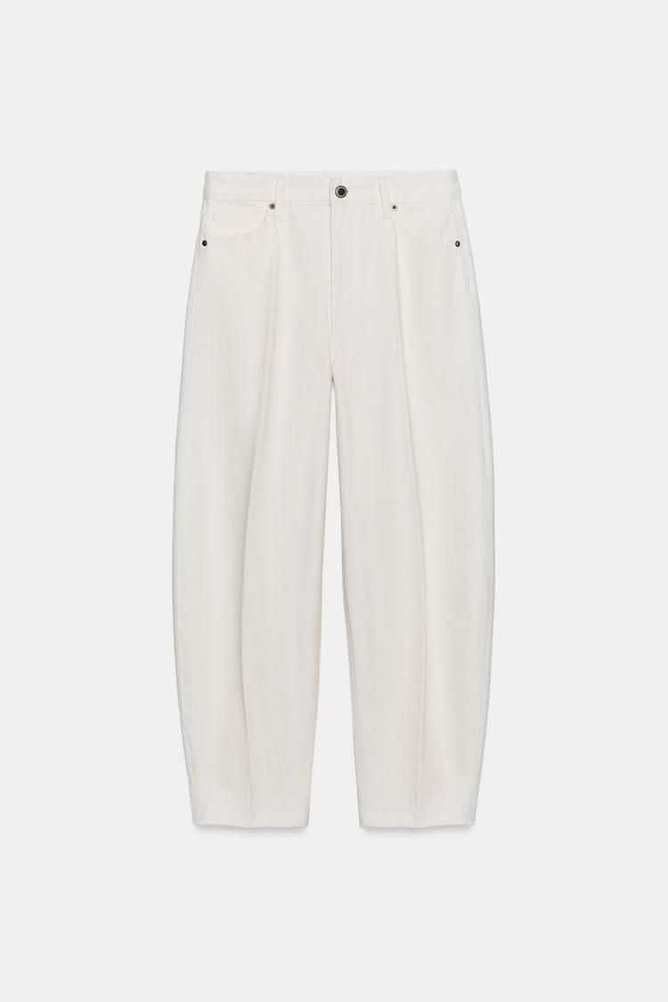 Jeans de cintura alta y pierna barril de la colección ZW 4