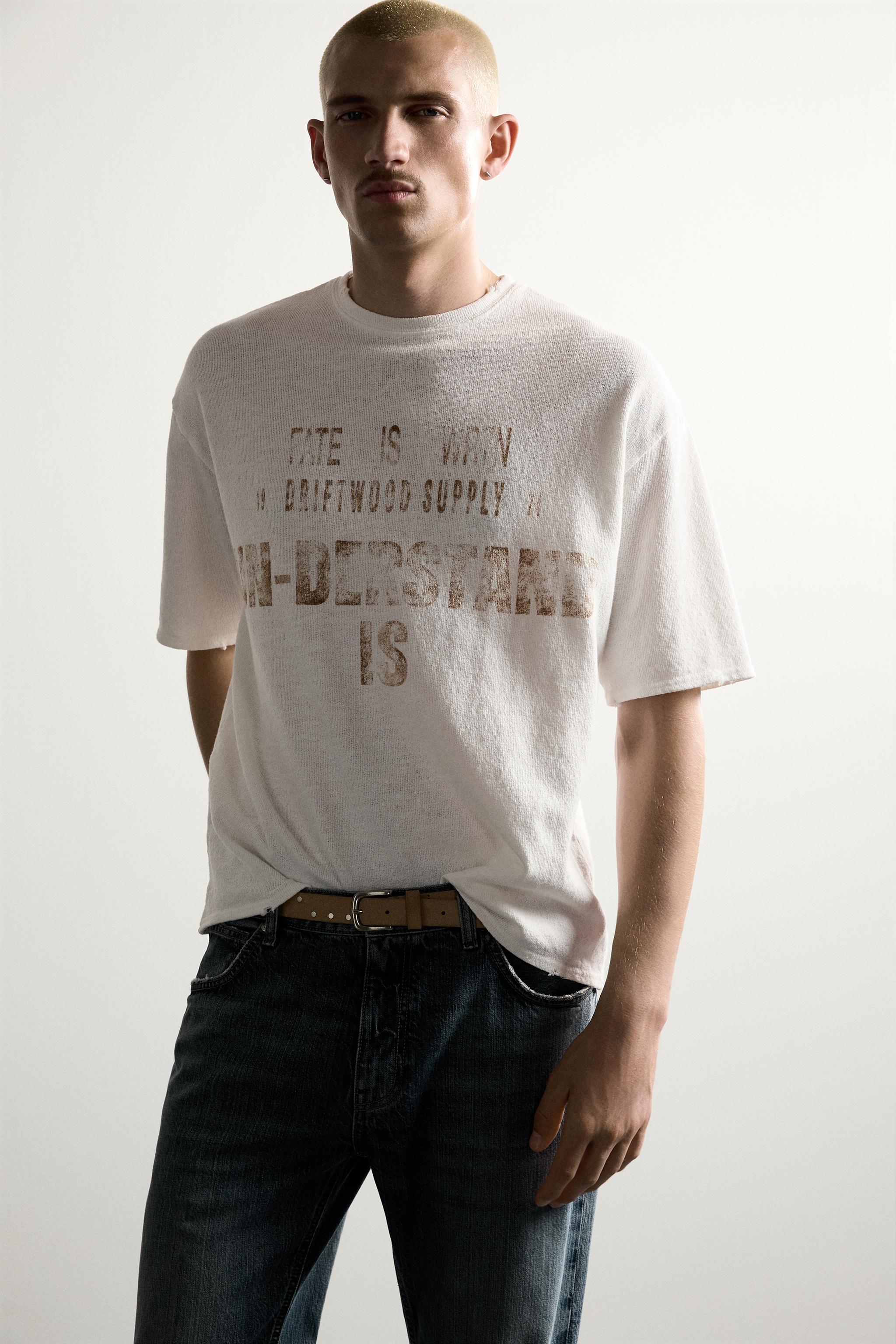 T-SHIRT EN MAILLE À IMPRIMÉ DÉLAV