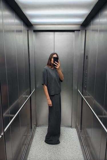 TOP CANALÉ SOFT - Gris de Zara