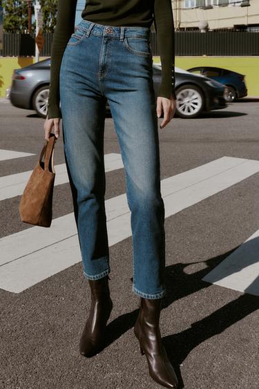 JEANS Z.01 MOM FIT خصر عالي - أزرق الخاص بـ Zara