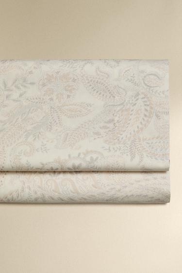 DRAP DE DESSUS SATIN PAISLEY - Beige de Zara - Image 3