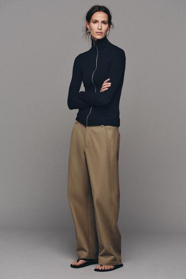 PANTALÓN TIPO BARRIL