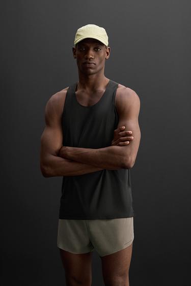 LIGHTWEIGHT TECHNICAL TANK TOP - Black by Zara