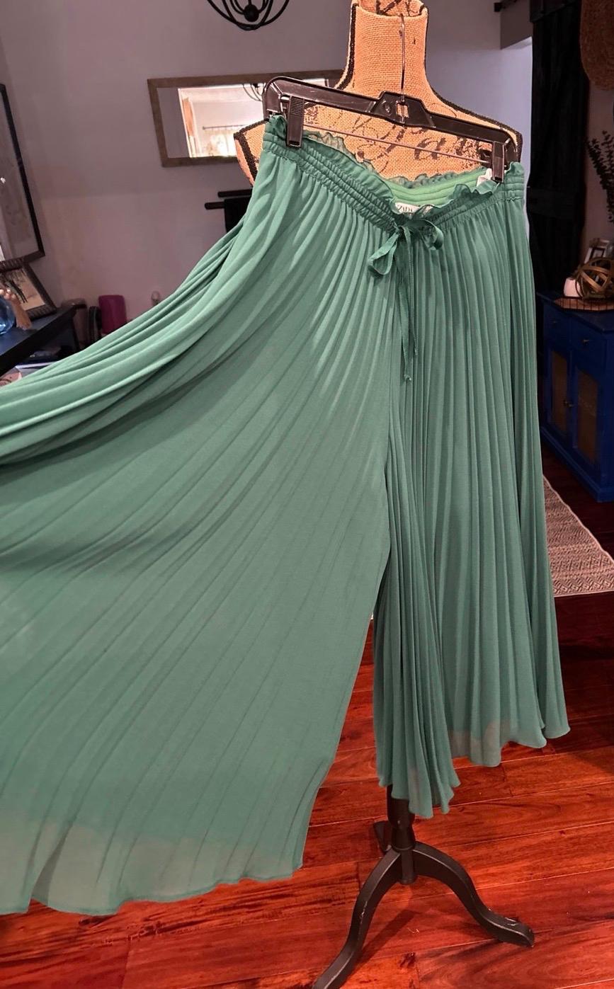 GREEN PANTS - Image 2