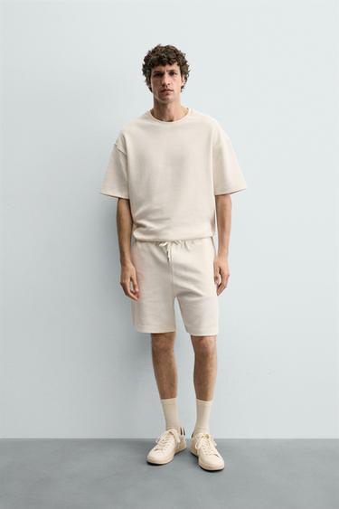 ÁO NỈ DÁNG SUÔNG VẢI INTERLOCK - Màu trắng ngà từ Zara