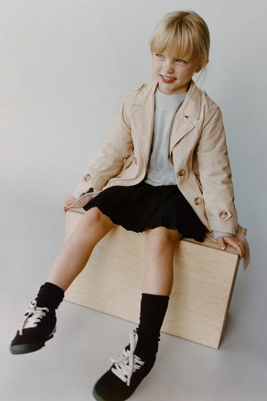 JUPE-SHORT À PLIS PLATS AVEC BOUCLE - Noir de Zara