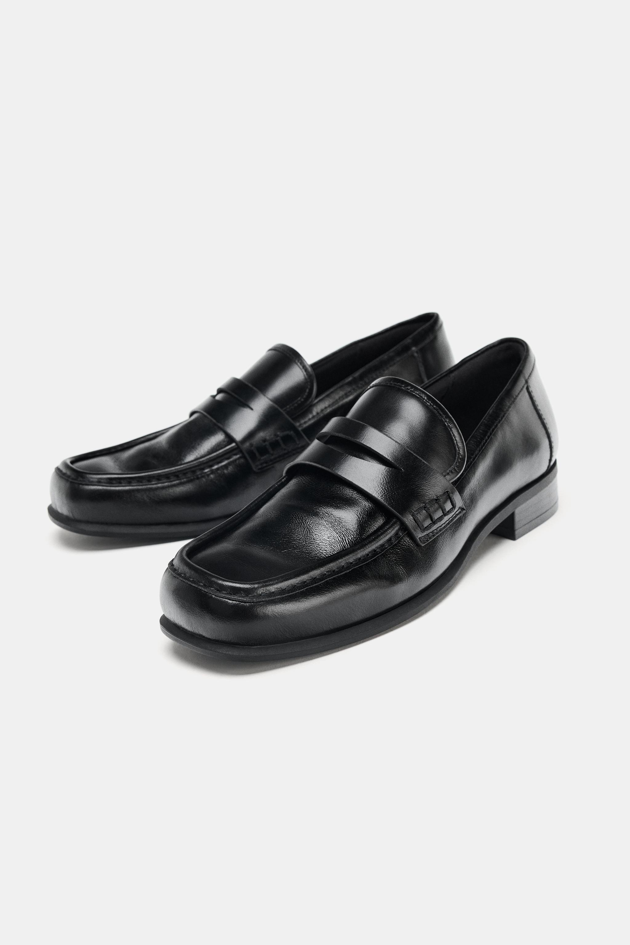 LEATHER LOAFERS