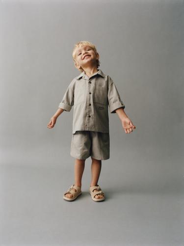 CHEMISE TECHNIQUE AVEC INSCRIPTION - Beige clair de Zara