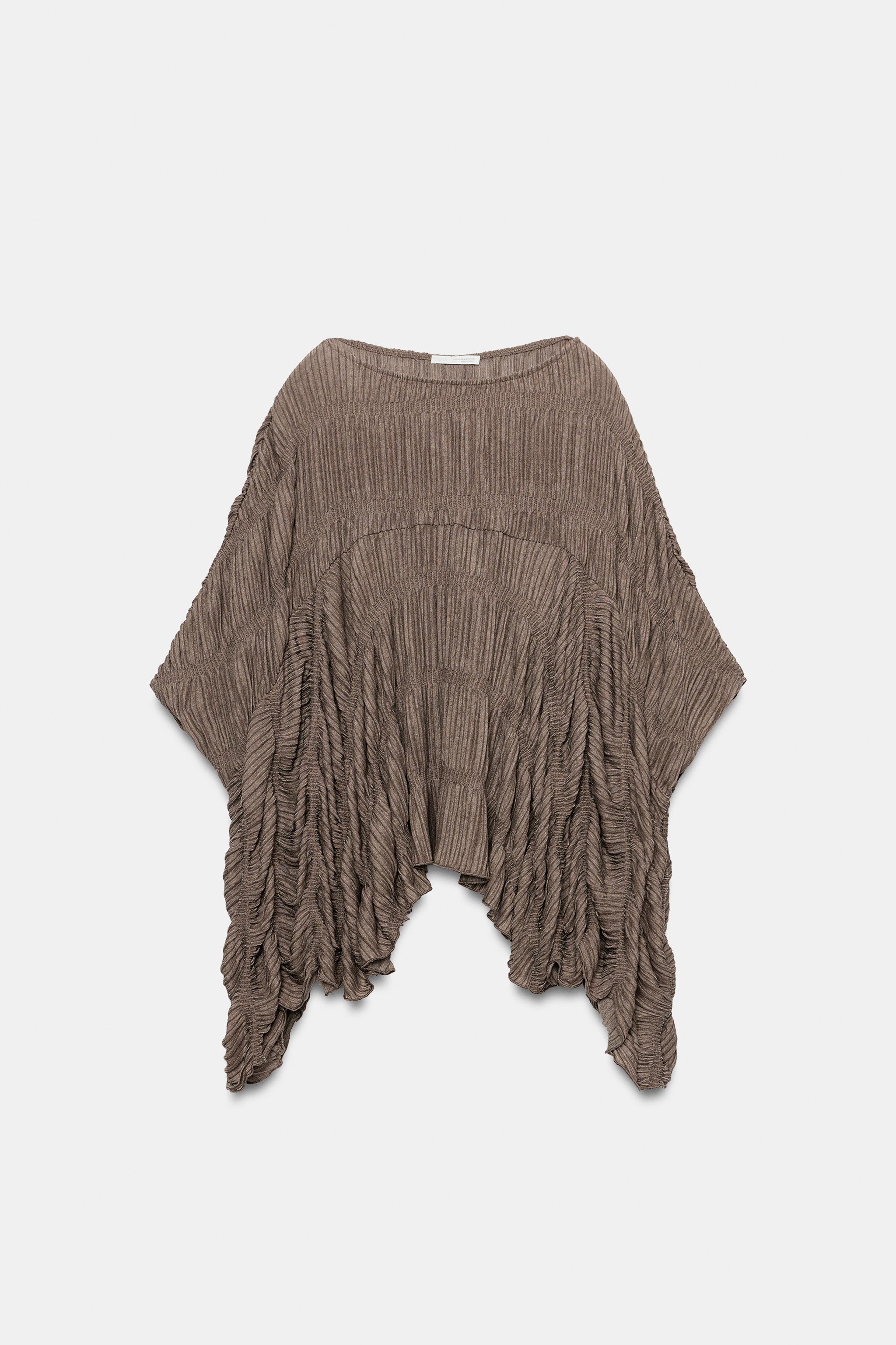 TEXTURED CAPE TOP