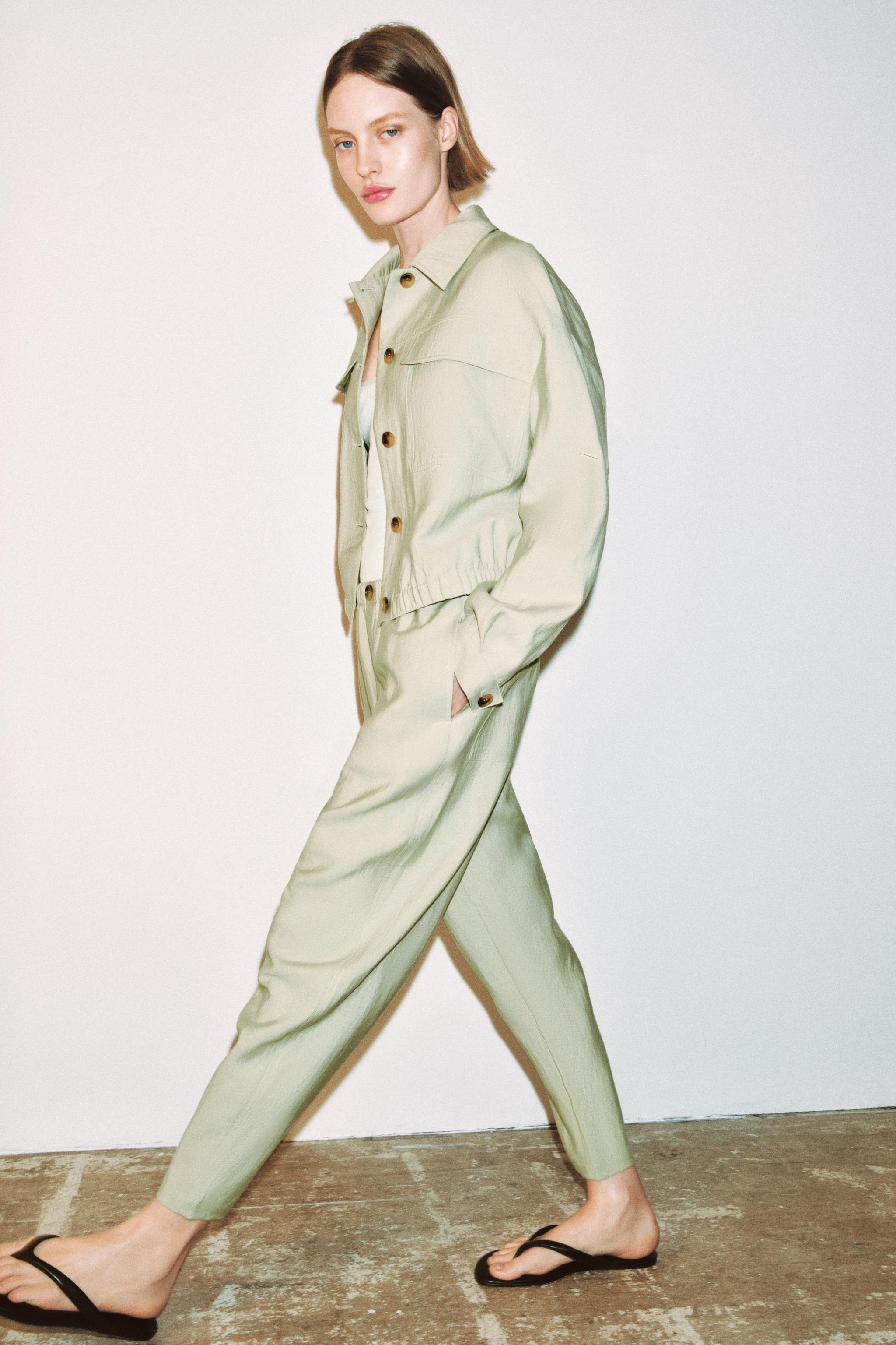 ELASTIC WAIST TAPERED PANTS - Sea green | ZARA United States ELASTIC WAIST TAPERED PANTS - Sea green | ZARA United States