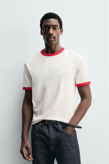 CAMISETA RIB CONTRASTE BÁSICA - Blanco / Rojo de Zara