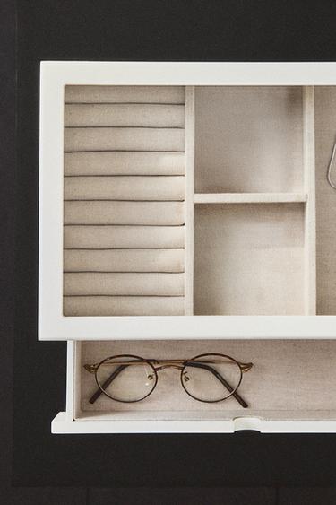 SMALL LACQUERED JEWELLERY BOX WITH LID AND DRAWER - White by Zara