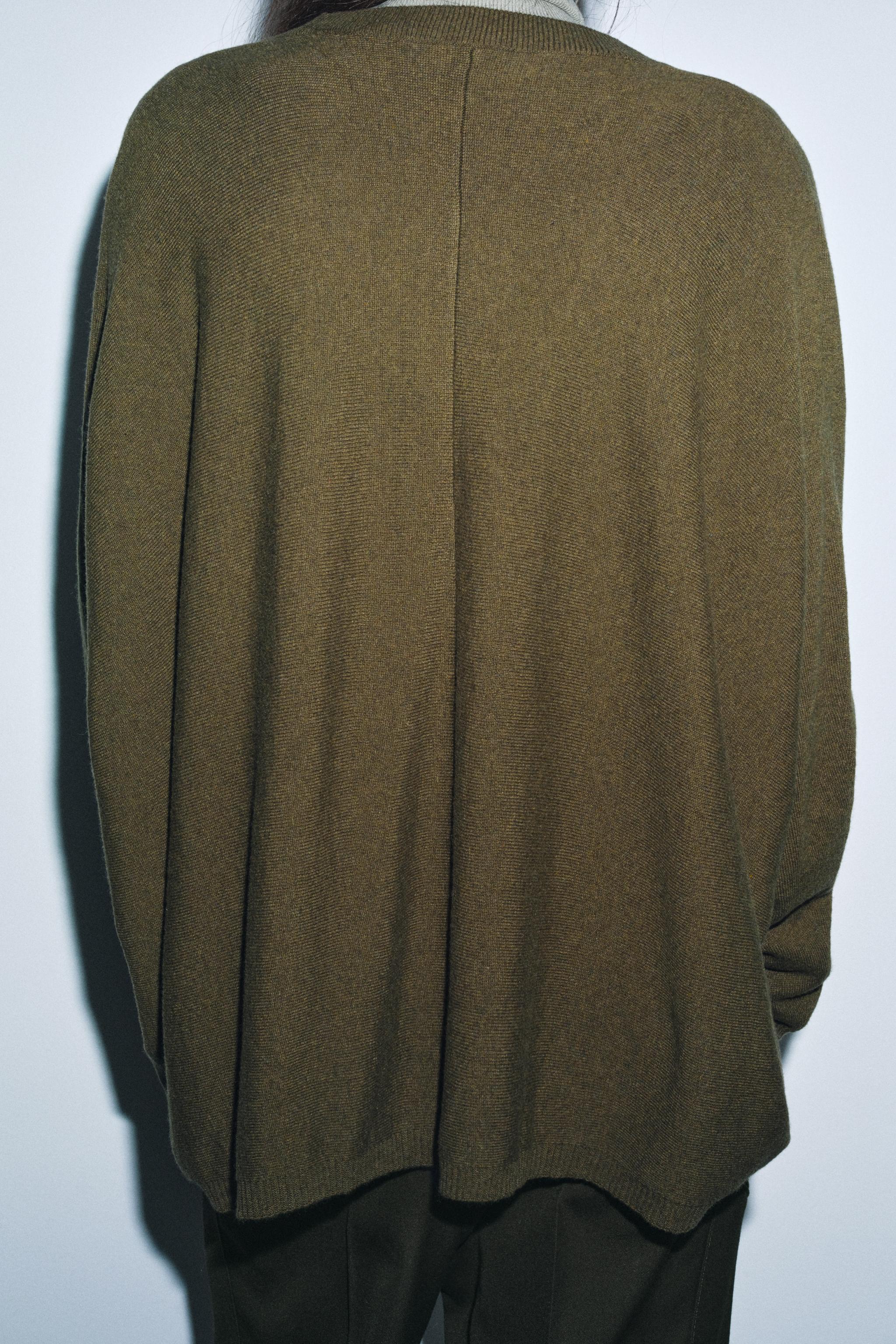 OVERSIZED WOOL JUMPER