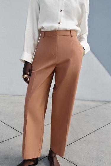 ダーツ入りストレートパンツピンクベージュZaraのダーツ入りストレートパンツ - ピンクベージュ 