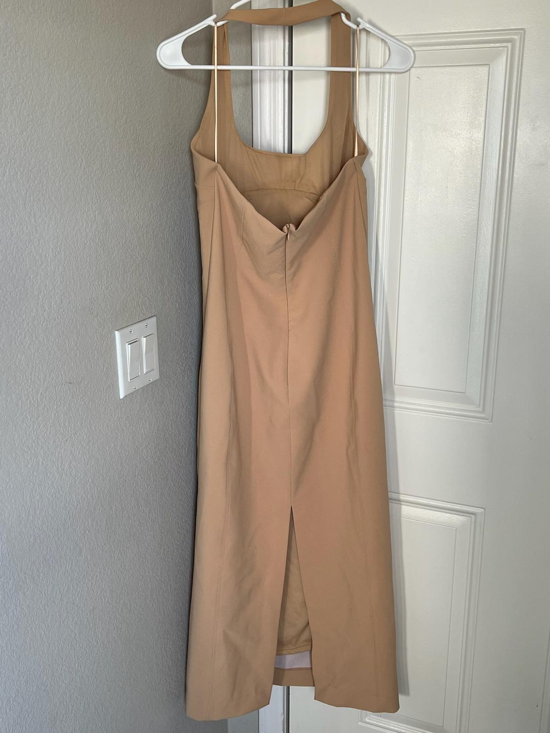 FITTED HIGH NECK DRESS - Image 3