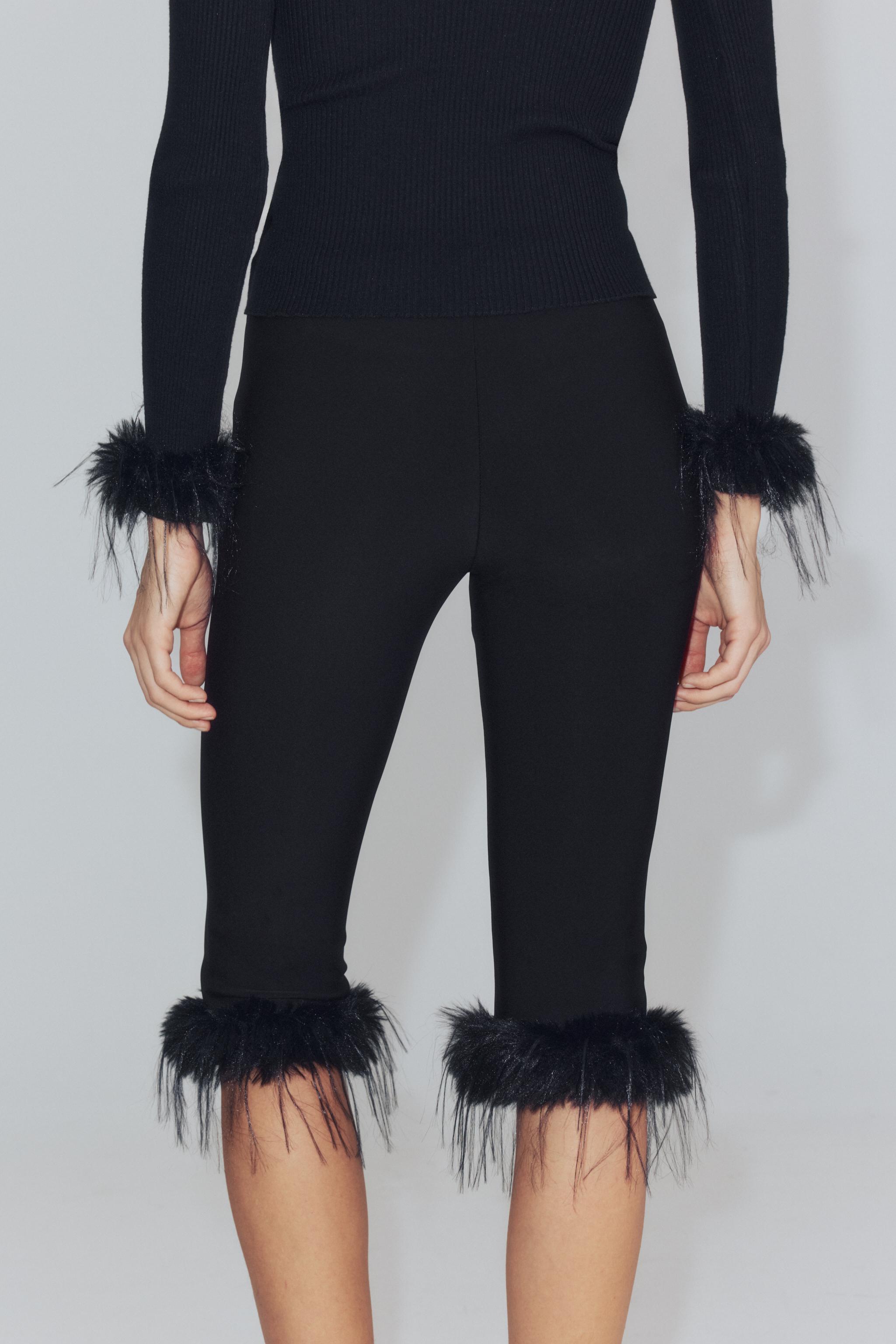 FAUX FUR EFFECT COMBINED CAPRI PANTS