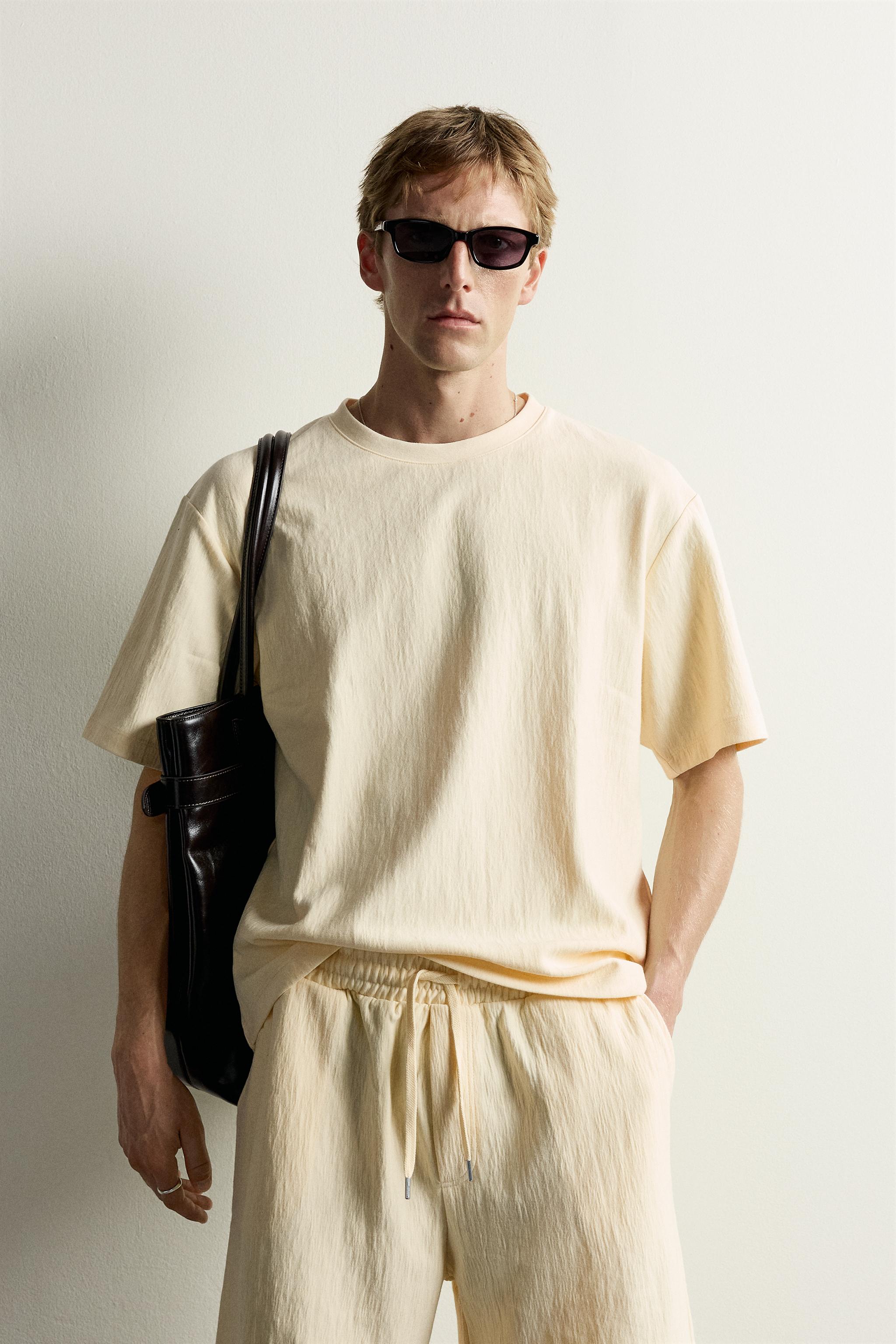 RELAXED FIT TEXTURED T-SHIRT — Butter