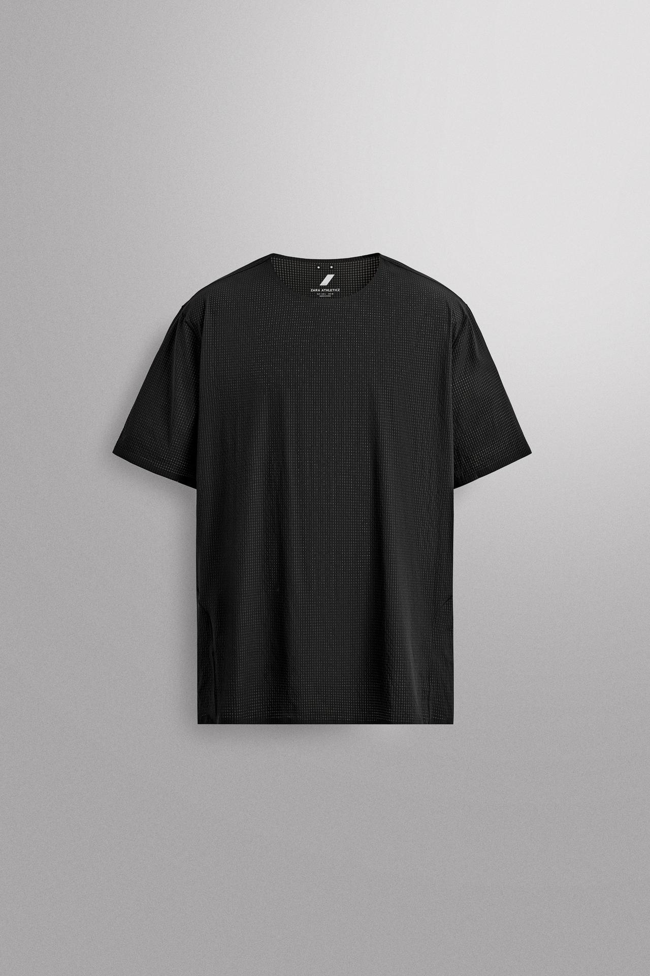 TECHNICAL STRUCTURED T-SHIRT — Black